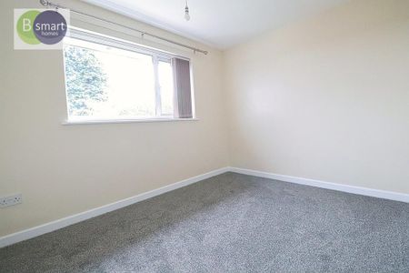 2 bedroom semi-detached bungalow to rent - Photo 3