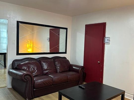 653 Rue Manning - Photo 1