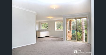 Low Maintenance and Convenient Location - Photo 2