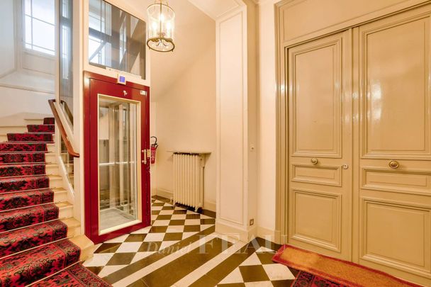 Location appartement, Paris 16ème (75016), 1 pièce, 33.15 m², ref 85531405 - Photo 1