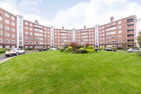 Queens Road, TW10, London - Photo 4