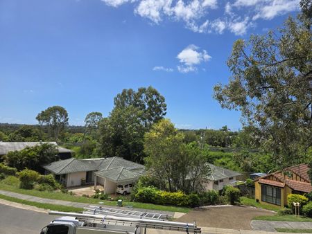32 Paddington Drive, Carrara QLD 4211 - House For Rent | Domain - Photo 3