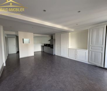 Location Appartement 3 pièces 70m² CHARLIEU 42190 - Photo 4