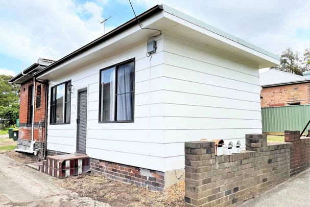 2 Bedroom home in the heart of Marrickville! - Photo 1