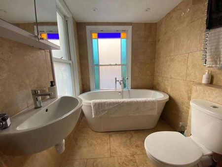 Victoria Park Road, Victoria Park Road, London, E9 - Photo 3