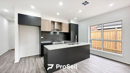 52 Metroon Drive, Weir Views - Photo 3