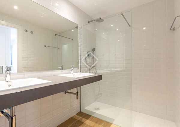 Esplugues de LLobregat, Catalonia 08950