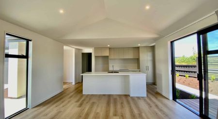 64a Southfield Drive, Lincoln, - Photo 2