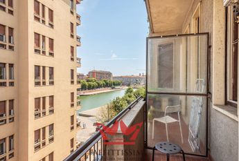 Rif. 772 | bilocale con balcone con vista sulla darsena.