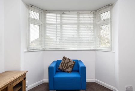 2 bedroom maisonette to rent - Photo 2