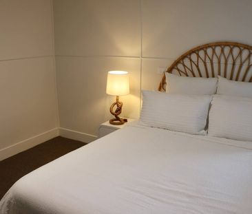 Fully Furnished & Newly Renovated Unit in the Heart of Kiama - Photo 5