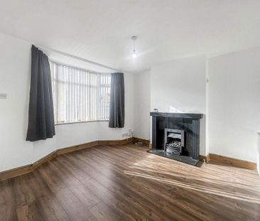 2 bedroom semi-detached house to rent - Photo 2