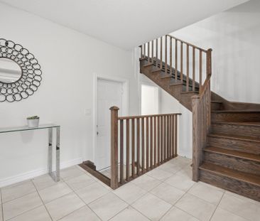 For Lease - 68 Donald Ficht Crescent, Brampton, Ontario - Photo 2