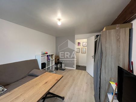 Location Appartement 1 pièce 24m² - Photo 2