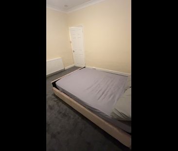 Room in a Shared House, York Road, LS9 - Photo 6