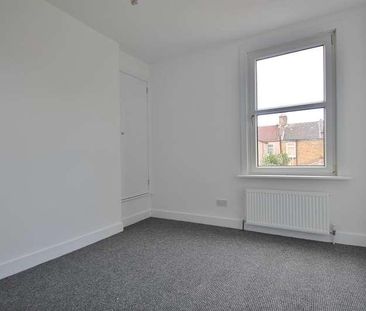Olive Road, Plaistow, E13 - Photo 5