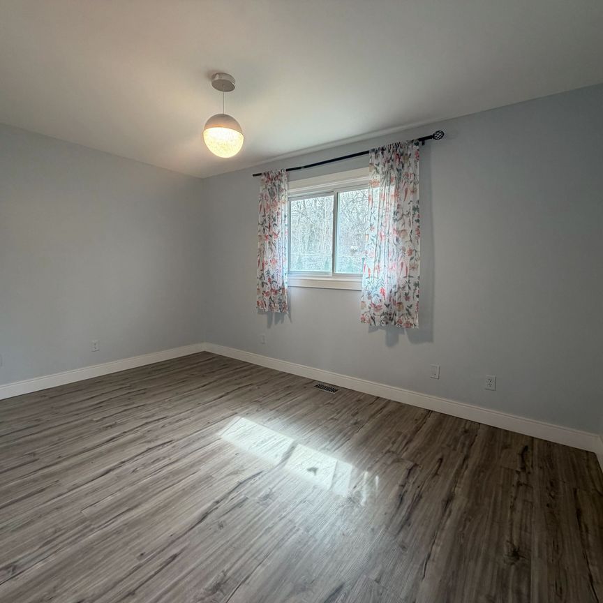 For Lease - 42 HEMLOCK Street Unit# Upper, St. Catharines, Ontario - Photo 1