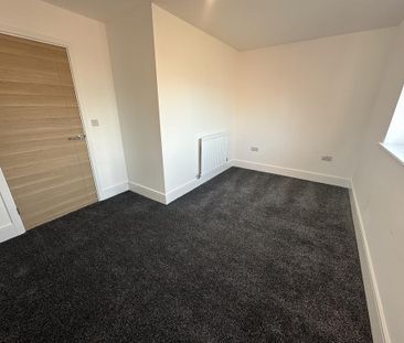 2 bedroom property to rent - Photo 3