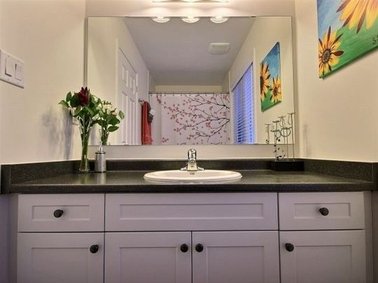 For Lease - 237 Mortimer Crescent, Milton, Ontario - Photo 1