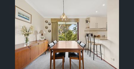 Lovingly kept family home located in golden triangle - Photo 3