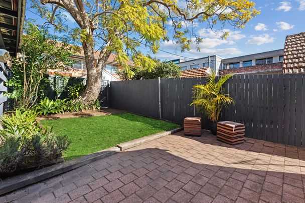 5 Devonshire Street, Crows Nest. - Photo 1