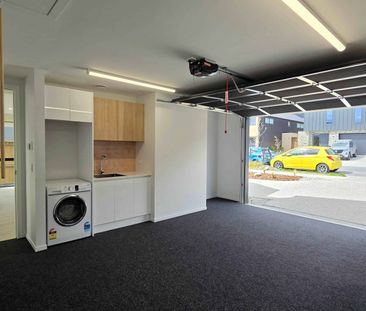 4 Bedroom, 2 Bathroom Home in Hanley's Farm - Photo 4