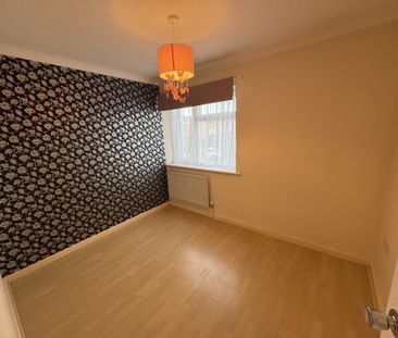 Heighams, Harlow - Photo 5