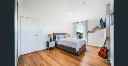 Modern 3-Bedroom Apartment in the Heart of Warwick Farm - Photo 5