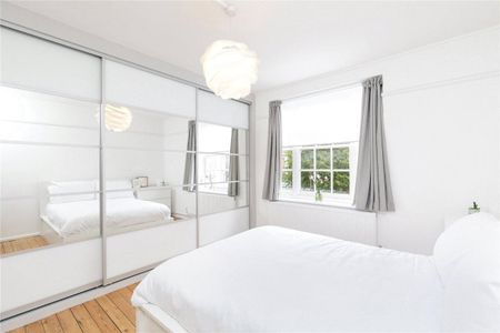 3 bedroom flat in Upper Street - Photo 3