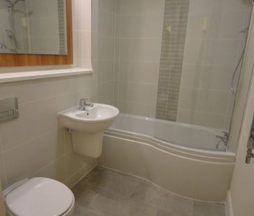 16 Sunday's Well, Bracken Park, Carpenterstown, Dublin 15 - Photo 3