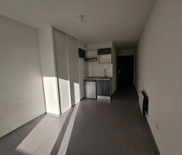 Location Appartement 1 pièce 18m² NIMES 30000 - Photo 1