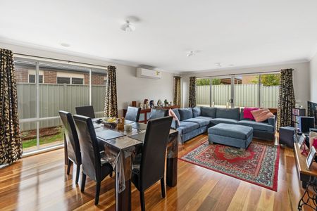 SETTLE INTO STONEHILL - Photo 2