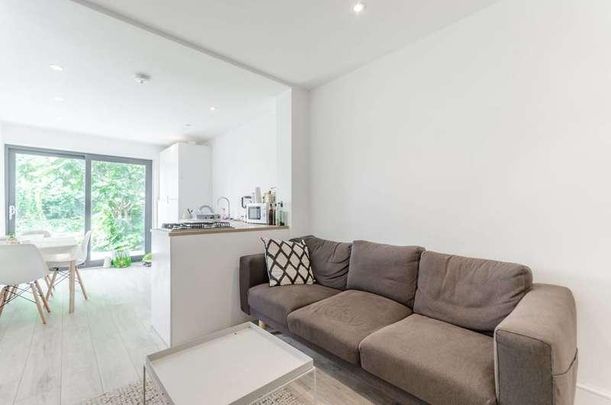 York Road, Leyton, E10 - Photo 1