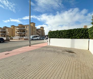 Casa o chalet de alquiler en Lomas de Cabo Roig - Los Dolses - Photo 2