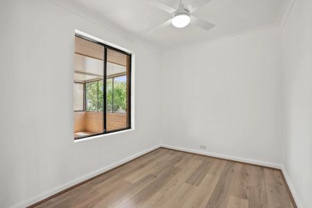 Freshly painted home with large gardens and versatile living spaces. - Photo 2
