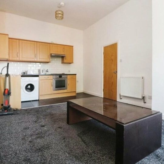 1 Bed Flat, Hall Lane, LS12 - Photo 1