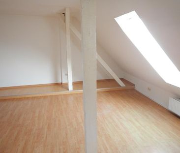 Helle Dachgeschosswohnung im Altbau am Stadtpark Steglitz - Photo 1