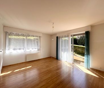 Location Appartement 2 pièces 55m² - Photo 2
