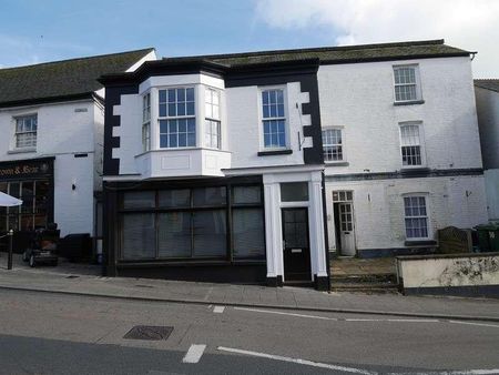 High Street, Brading, Sandown, Isle Of Wight, PO36 - Photo 2