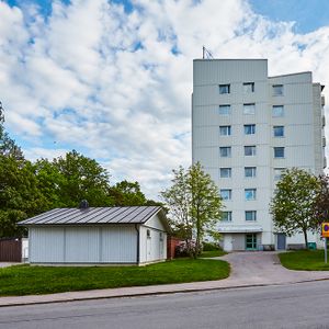 Karlavagnsgatan 3 - Photo 2