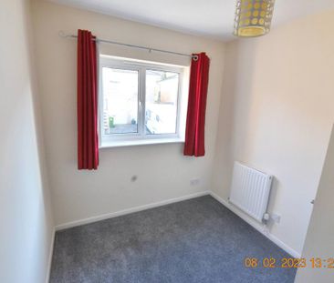 3 bedroom semi-detached house to rent - Photo 6