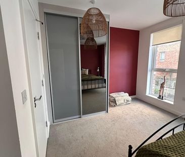 Room in a Shared Flat, Washboard Close, W3 - Photo 6