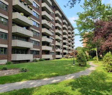 TOUT INCLUS! Condo de Luxe 3 et 1/2 830p.ca, MEUBLÉ à louer, 1699$ - Photo 1