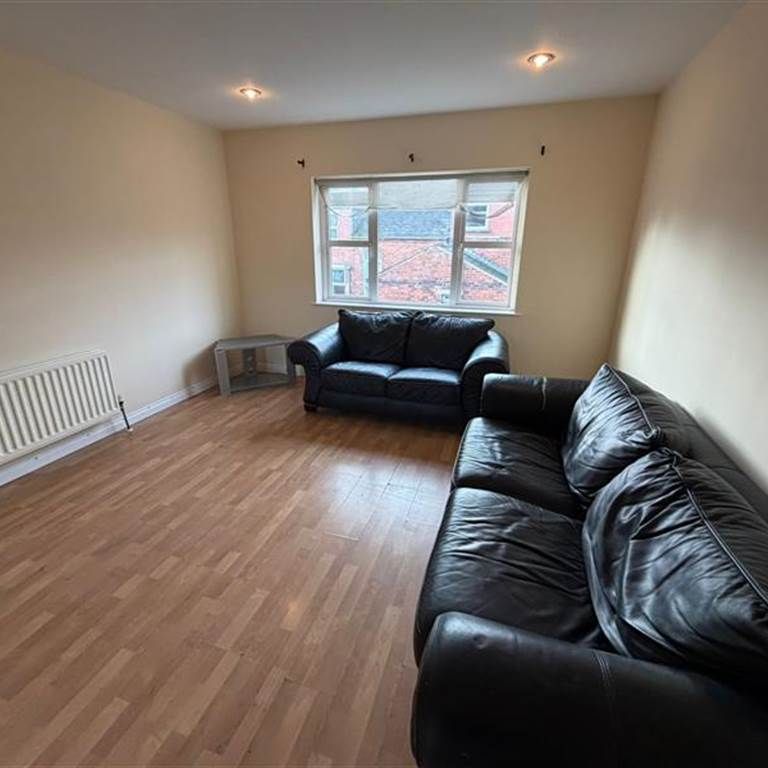 Apt 8 Fitzwilliam Square, off Rugby Avenue , Belfast, BT7 1JH - Photo 1