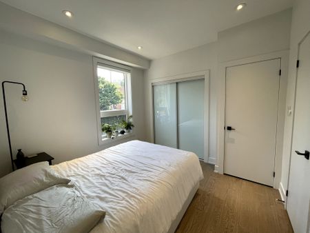 For Lease - 17 Claremont Street Unit# Back, Toronto, Ontario - Photo 2