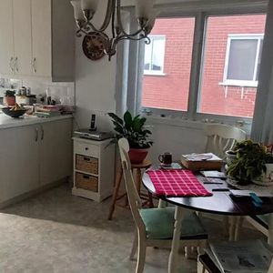 METRO MONTMORENCY 5 1/2 LIBRE 1ER JUILLET - Photo 2