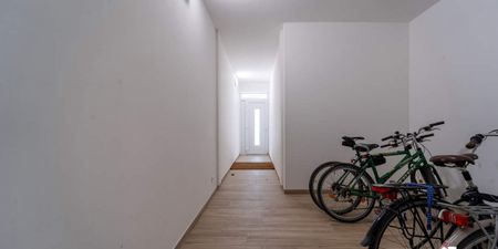 Appartement te huur in Liège voor € 649 met 4 slaapkamers - Foto 3