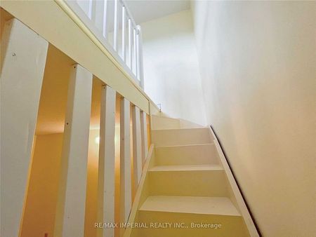 For Lease - 641A The Queensway N/A, Toronto, Ontario - Photo 4