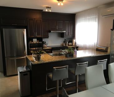 4.5 À LAVAL TRÈS TRANQUILLE AVEC ASCENSEUR! - Photo 3
