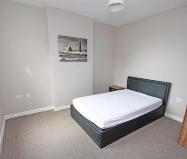 5 bedroom terraced house to rent - Photo 3